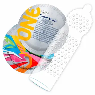 ONE Super Studs, 12 dotted condoms