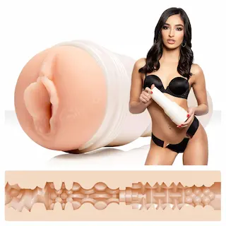 Fleshlight Emily Willis Squirt vagina (25 cm)