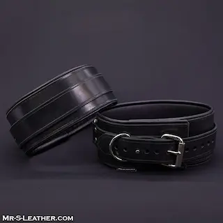 Mr. S Leather Locking Thigh Restraints, černá uzamykatelná pouta na stehna