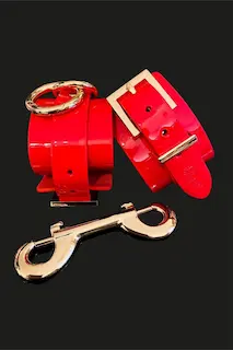 Kinky Diva pouta na nohy červená