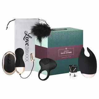Loveboxxx – Romantic Couples Box