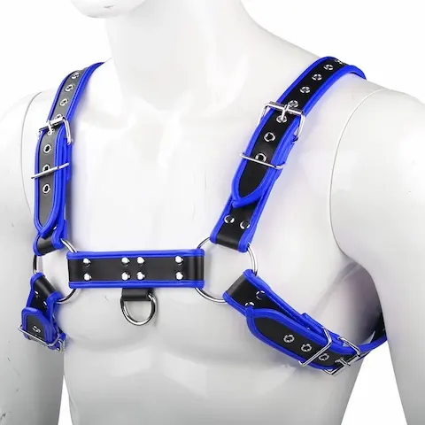 Postroj Slave4master Chest Harness černo-modrý, pánský postroj z umělé kůže