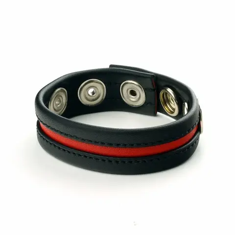 Prowler Red Cock Strap Black/Red, nastavitelný pásek na penis a varlata