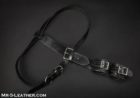 Mr. S Leather Shoulder to Wrist Restraints, kožená pouta s upevněním kolem ramen