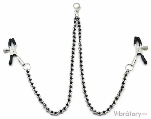 Svorky na bradavky s řetízkem Black Beads