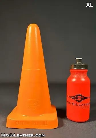 Mr. Hankey’s Toys Traffic Cone XL, prémiové silikonové dildo s Vac-U-Lock 31 x 4,1–10,5 cm