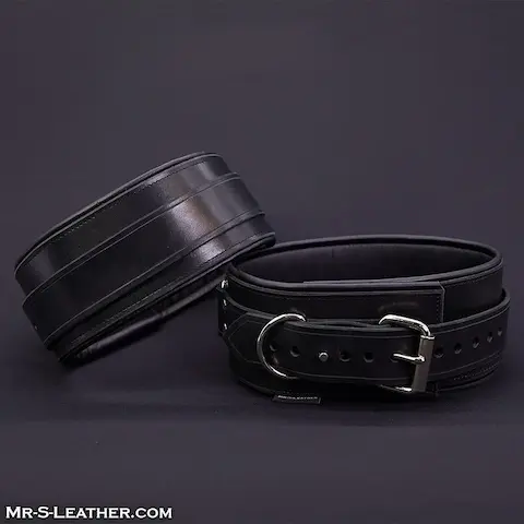 Mr. S Leather Locking Thigh Restraints, černá uzamykatelná pouta na stehna